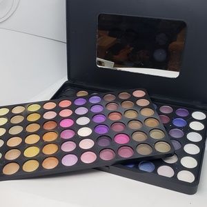 Bh cosmetics sixth edition 120 eyeshadow palette